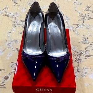 Guess Purple patent leather pumps